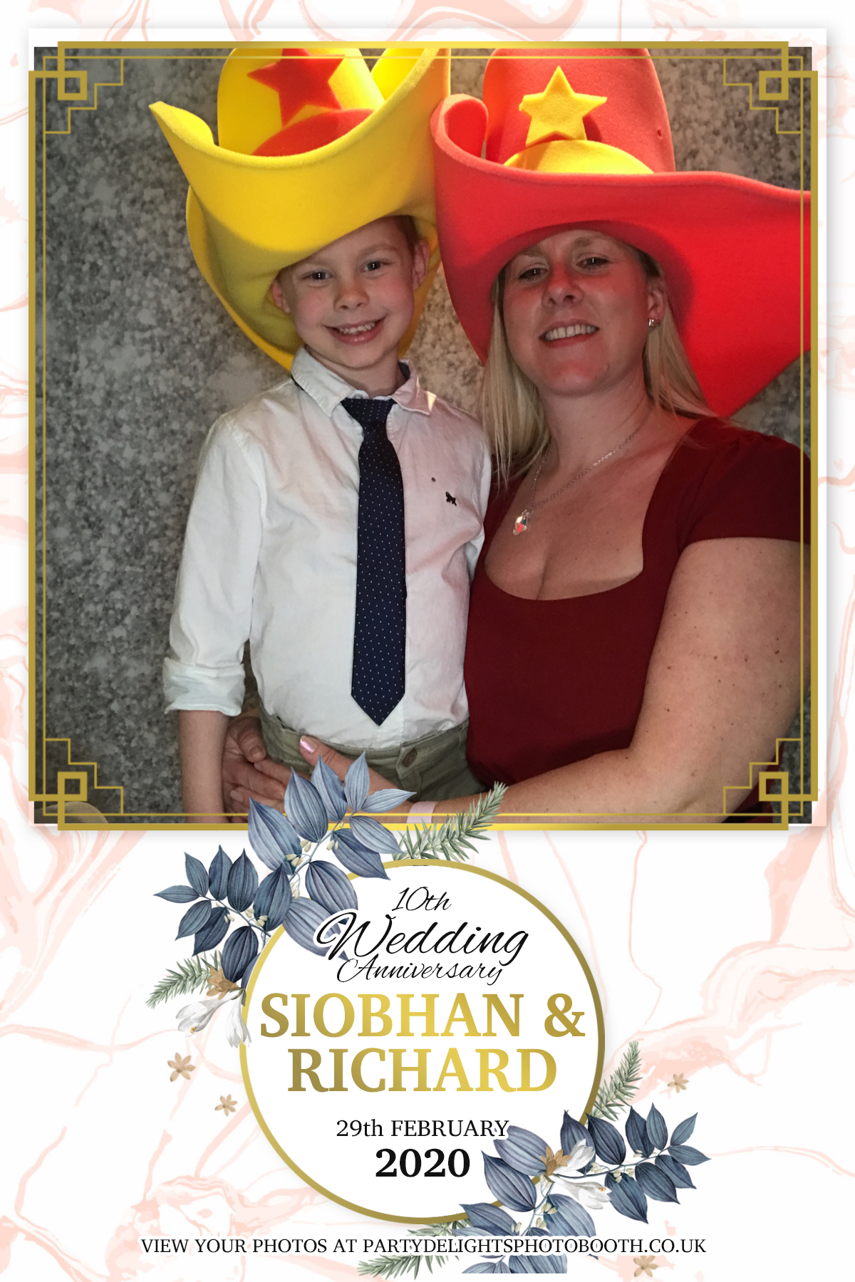 Siobhan and Richards Vow renewal  | View more photos from the event at gallery.partydelightsphotobooth.co.uk/u/PartyDelightsPhotoBooth/Siobhan-and-Richards-Vow-renewal